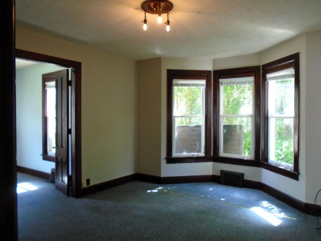 Main level Living room | Image 4