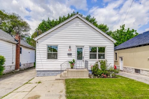 82 W 1st St, Hamilton, ON, L9C3C4 | Card Image