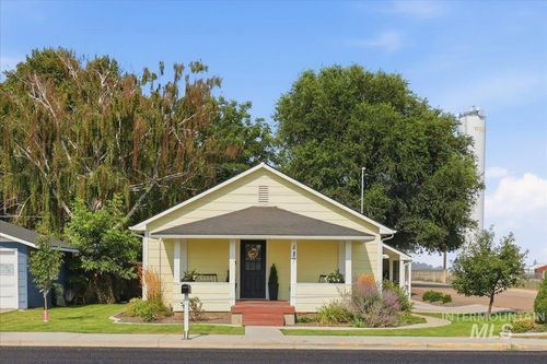 417 5th St, Wilder, ID, 83676-6011 | Card Image