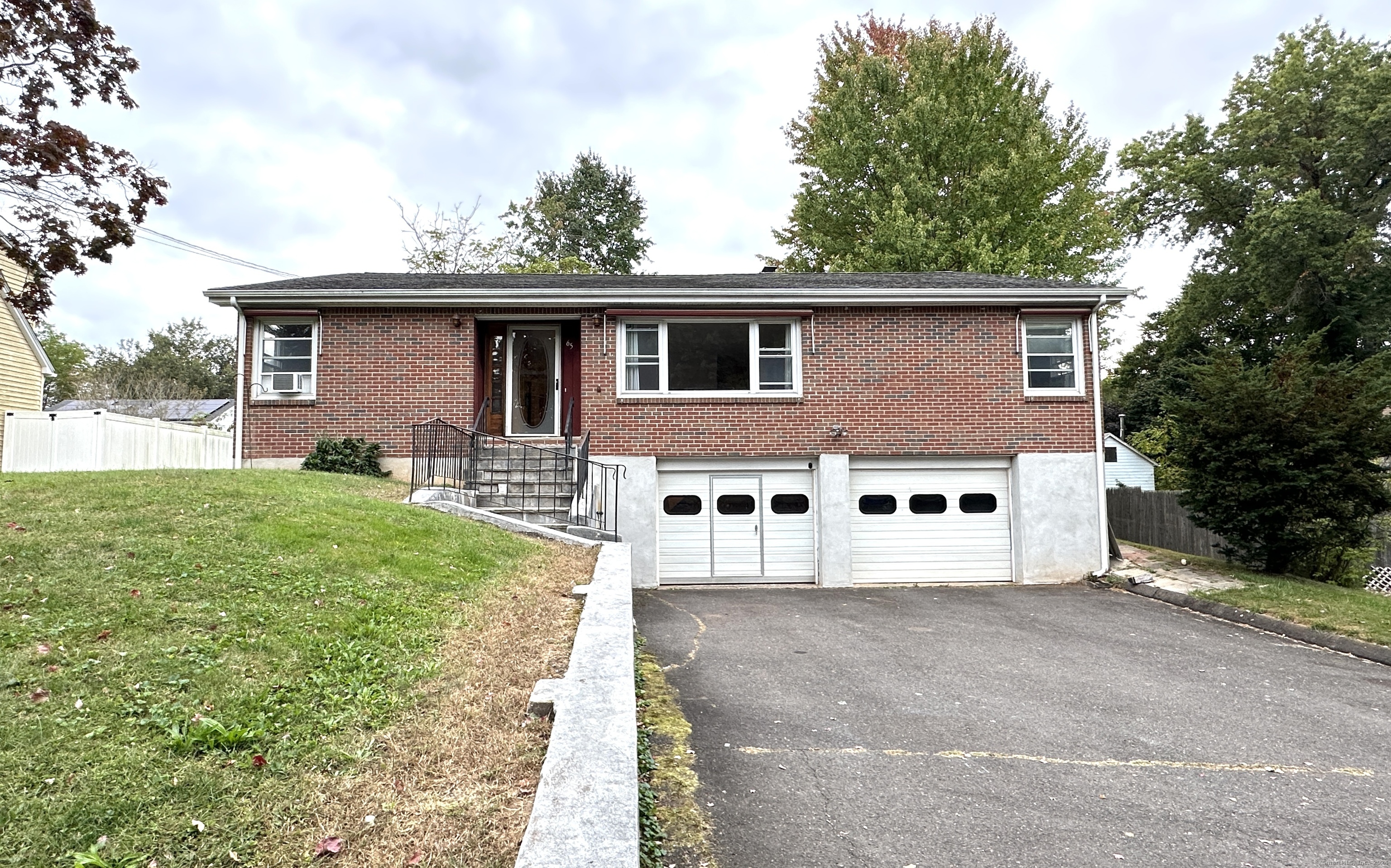 Birge Ave, Windsor Locks, CT 06096