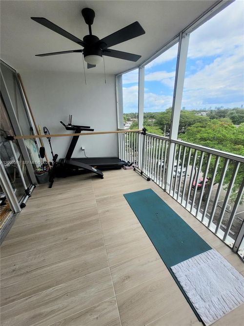611-2-1780 Ne 191st St, Miami, FL, 33179-4285 | Card Image