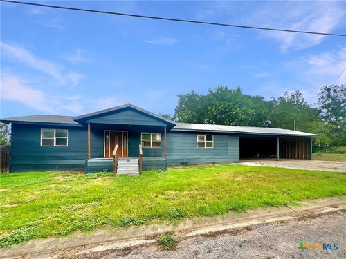 2015 Zint St, Gonzales, TX, 78629-3809 | Card Image