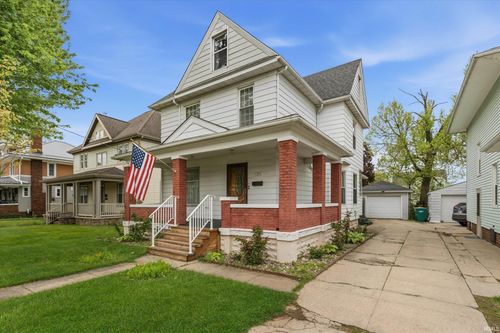 538 W 3rd St, Mishawaka, IN, 46544-1825 | Card Image