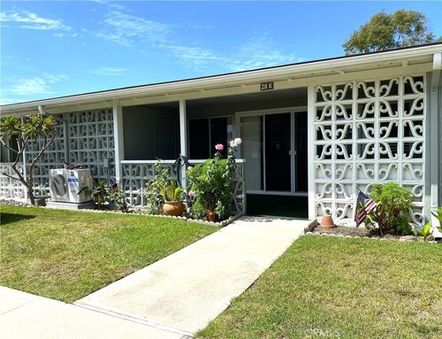 13681 Saint Andrews Dr, Seal Beach, CA, 90740-5477 | Card Image