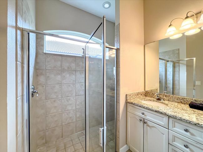 Walk in shower | Image 36