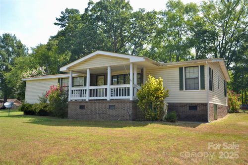 305 Sexton St, Kannapolis, NC, 28081-5952 | Card Image