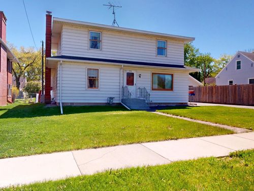 406 Giles Pl, Albert Lea, MN, 56007-2318 | Card Image