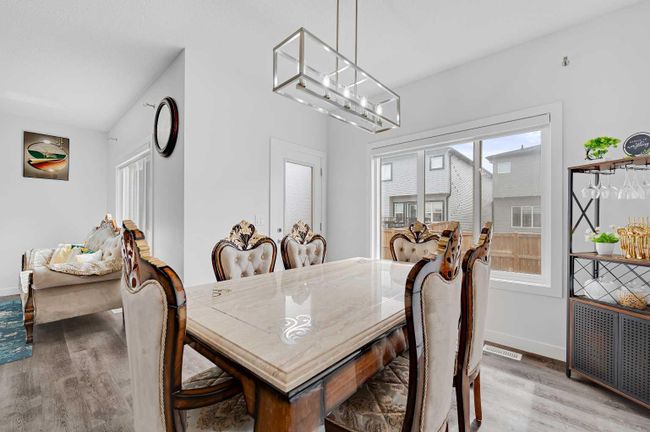 33 Savanna Row Ne, Home with 4 bedrooms, 3 bathrooms and 2 parking in Calgary AB | Image 10