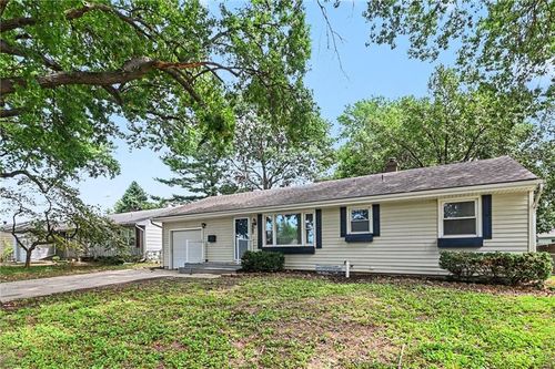 3507 S Osage St, Independence, MO, 64055-3250 | Card Image