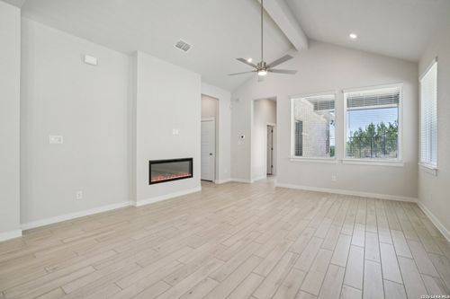 1937 Pining St, New Braunfels, TX, 78132-0313 | Card Image
