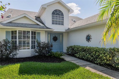 725 Peninsular Dr, LAKELAND, FL, 33813-4521 | Card Image