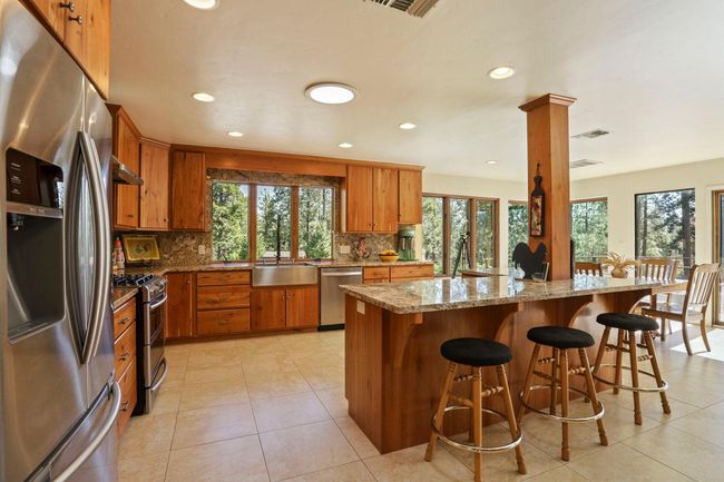 10415 - 10415 Mcmahon Rd, House other with 3 bedrooms, 5 bathrooms and null parking in Coulterville CA | Image 38