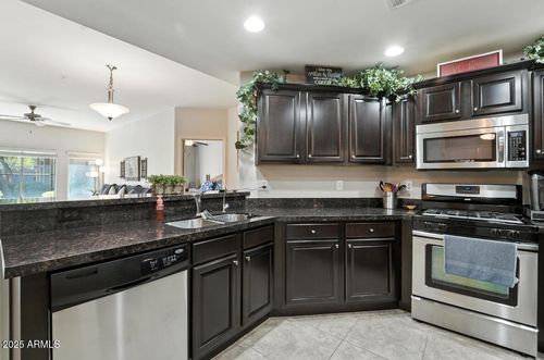 1265-5350 E Deer Valley Dr, Phoenix, AZ, 85054-4126 | Card Image