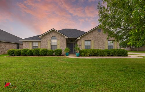 2302 Tallgrass Cir, Bossier City, LA, 71111-6729 | Card Image