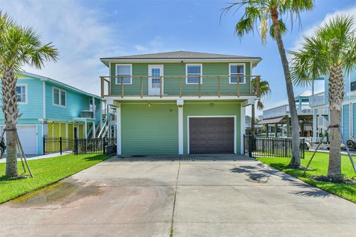 1823 Tiki Dr, Galveston, TX, 77554-8136 | Card Image