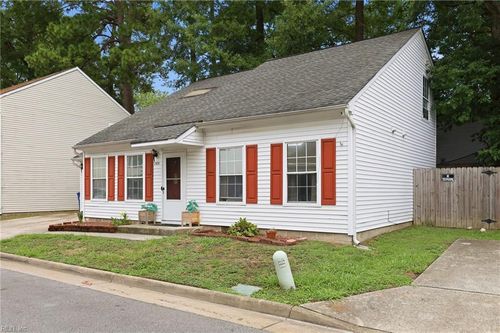 205 Hunt Club Run S, Newport News, VA, 23608 | Card Image