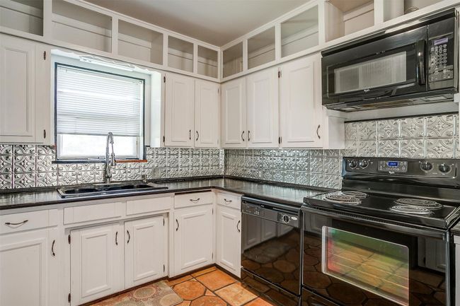 2309 Honeysuckle Ave, House other with 3 bedrooms, 2 bathrooms and null parking in Fort Worth TX | Image 15