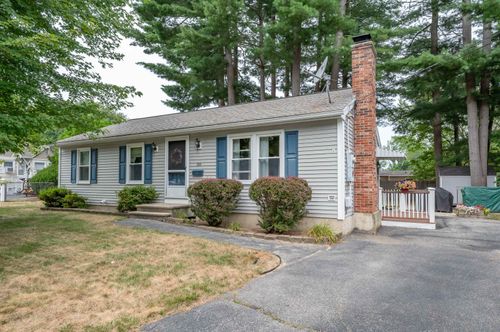 30 Damon Ave, Nashua, NH, 03064-1228 | Card Image