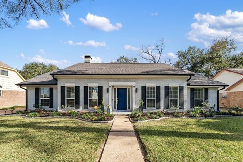 9511 Moorberry Ln, Houston, TX, 77080-5235 | Card Image