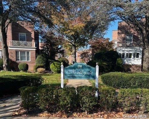 apt-c211-250 Central Ave, Lawrence, NY, 11559-1593 | Card Image
