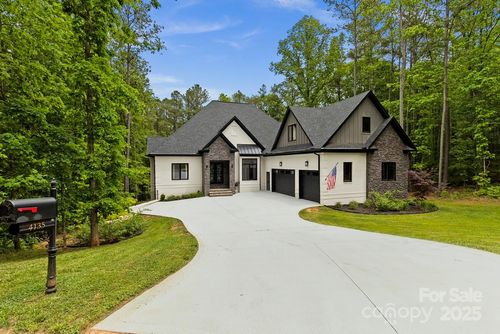 4135 Mineral Ln, Lincolnton, NC, 28092-7322 | Card Image