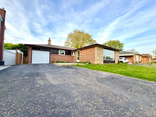 7 Addington Cres, Brampton, ON, L6T2R1 | Card Image