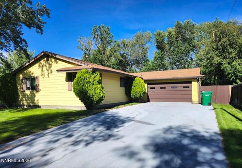 7720 Fowler Ave, Reno, NV, 89506-1916 | Card Image