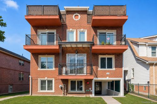 1a-40-38 194th St, Flushing, NY, 11358-3007 | Card Image