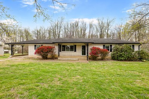 111 Cothron Dr, Lafayette, TN, 37083-1804 | Card Image