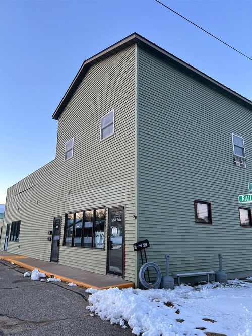 302 Railroad Street Street, ELROY, WI, 53929 | Card Image