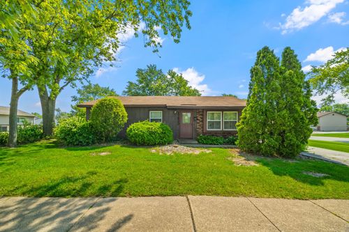 17433 Appletree Dr, Hazel Crest, IL, 60429-1503 | Card Image