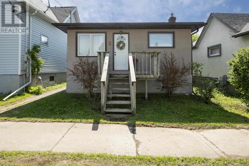89 Algonquin Ave S, Thunder Bay, ON, P7B4S7 | Card Image