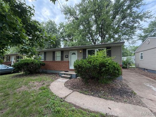 1388 Farmview Ave, Saint Louis, MO, 63138-2513 | Card Image