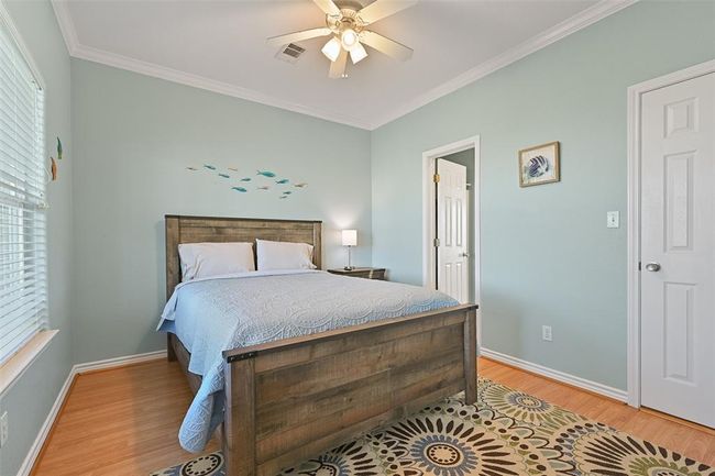 3233 Castle Dr, House other with 3 bedrooms, 2 bathrooms and 1 parking in Crystal Beach TX | Image 17