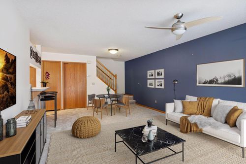 717 Mariner Way, Woodbury, MN, 55129-8582 | Card Image