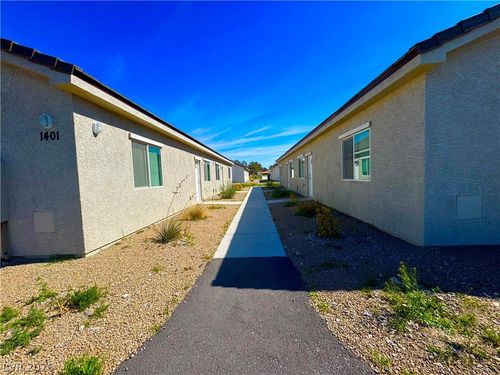 4-1401 Ogallala St, Pahrump, NV, 89048-7298 | Card Image