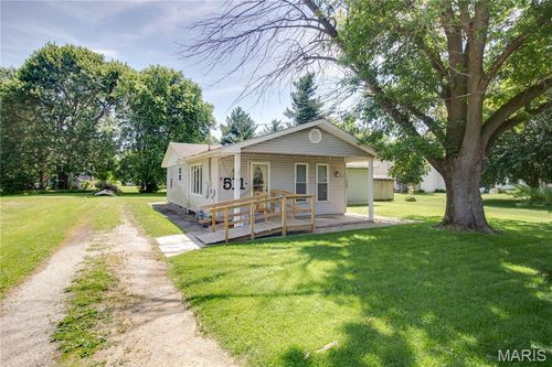 511 S Pearl Street, Jerseyville, IL, 62052 | Card Image