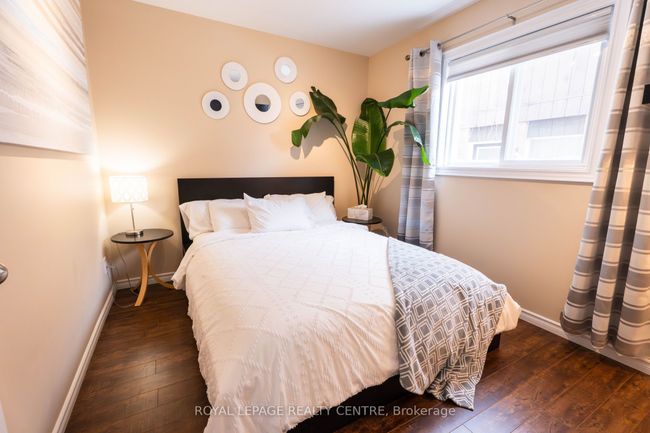 110 Simmons Blvd, House attached with 6 bedrooms, 3 bathrooms and 4 parking in Brampton ON | Image 19