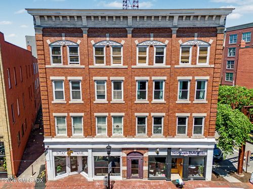203-131 Washington St, Norwalk, CT, 06854-3092 | Card Image