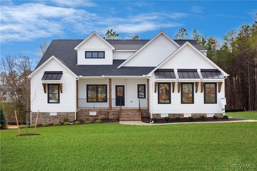 8264 Mount Eagle Rd, Ashland, VA, 23005-7825 | Card Image