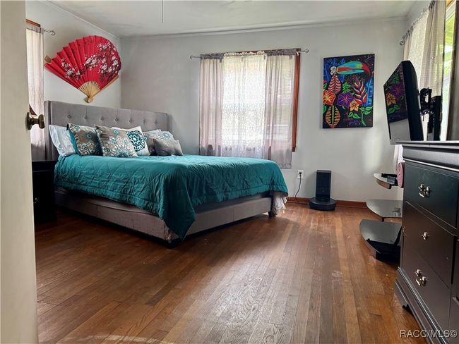 Back bedroom | Image 19