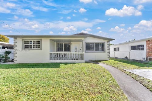 16895 Ne 4th Pl, North Miami Beach, FL, 33162-3965 | Card Image