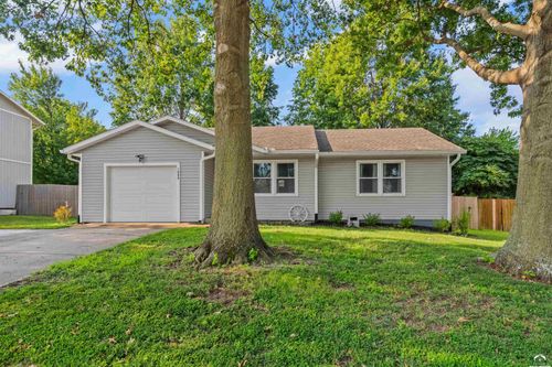 1009 W 14th St, Eudora, KS, 66025-9512 | Card Image