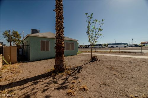 b-100 Ocotillo St, Henderson, NV, 89015-5421 | Card Image