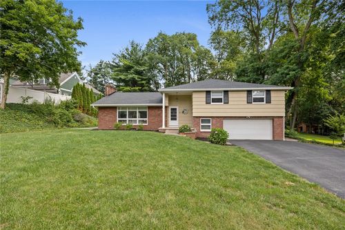 21 Arlington Dr, Pittsford, NY, 14534-1601 | Card Image