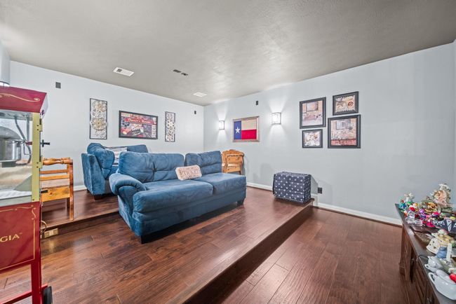 207 Fox Squirrel Ct, House other with 4 bedrooms, 4 bathrooms and 3 parking in Pinehurst TX | Image 30