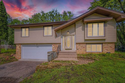 7808 Shingle Creek Dr, Brooklyn Park, MN, 55443-2942 | Card Image