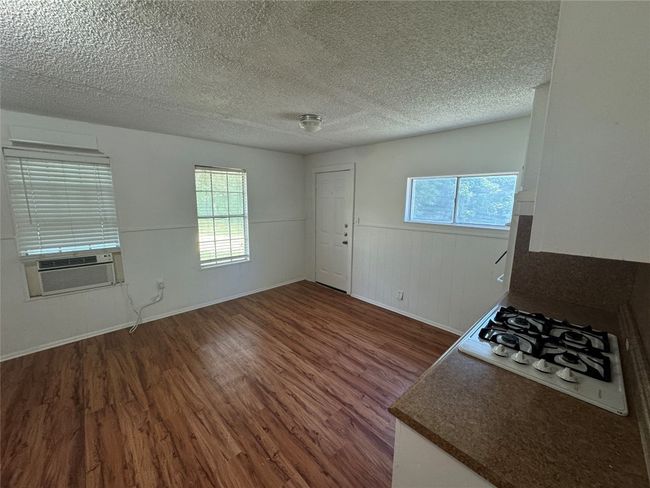 1133 Saucedo St, House other with 2 bedrooms, 1 bathrooms and 1 parking in Austin TX | Image 8