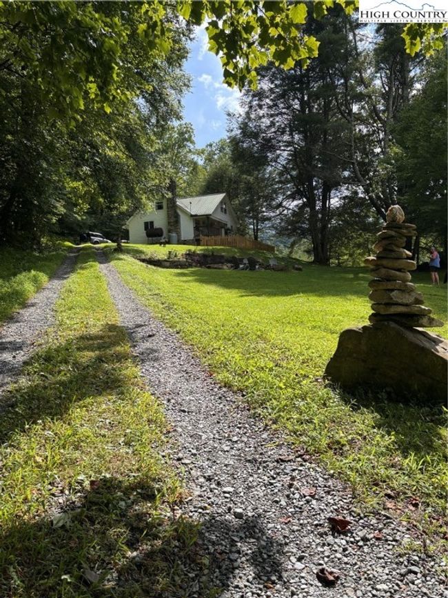 295 Jakes Mountain Rd, House other with 3 bedrooms, 2 bathrooms and null parking in Deep Gap NC | Image 19