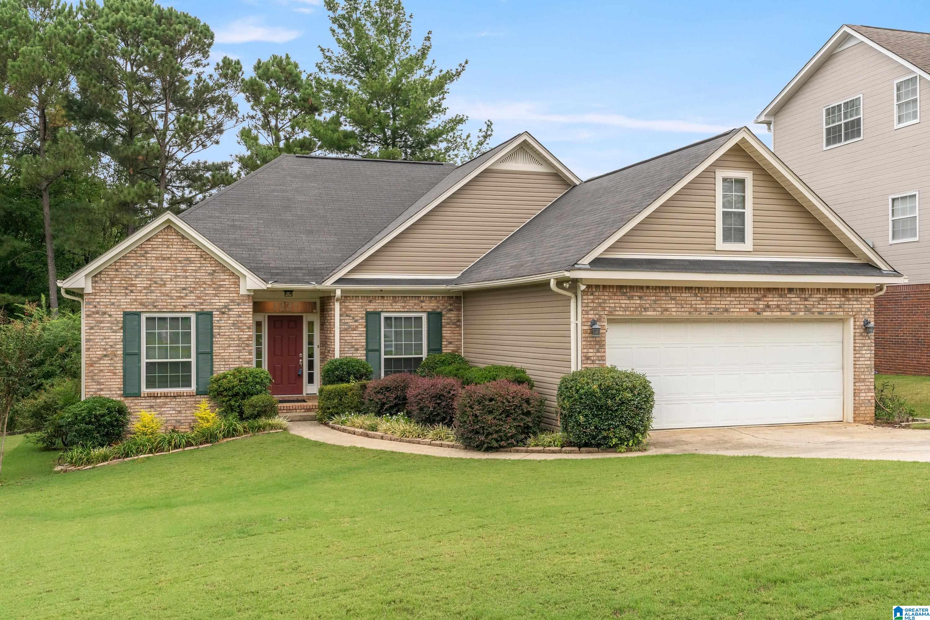 Deer Trail Rd, Hoover, AL 35226
